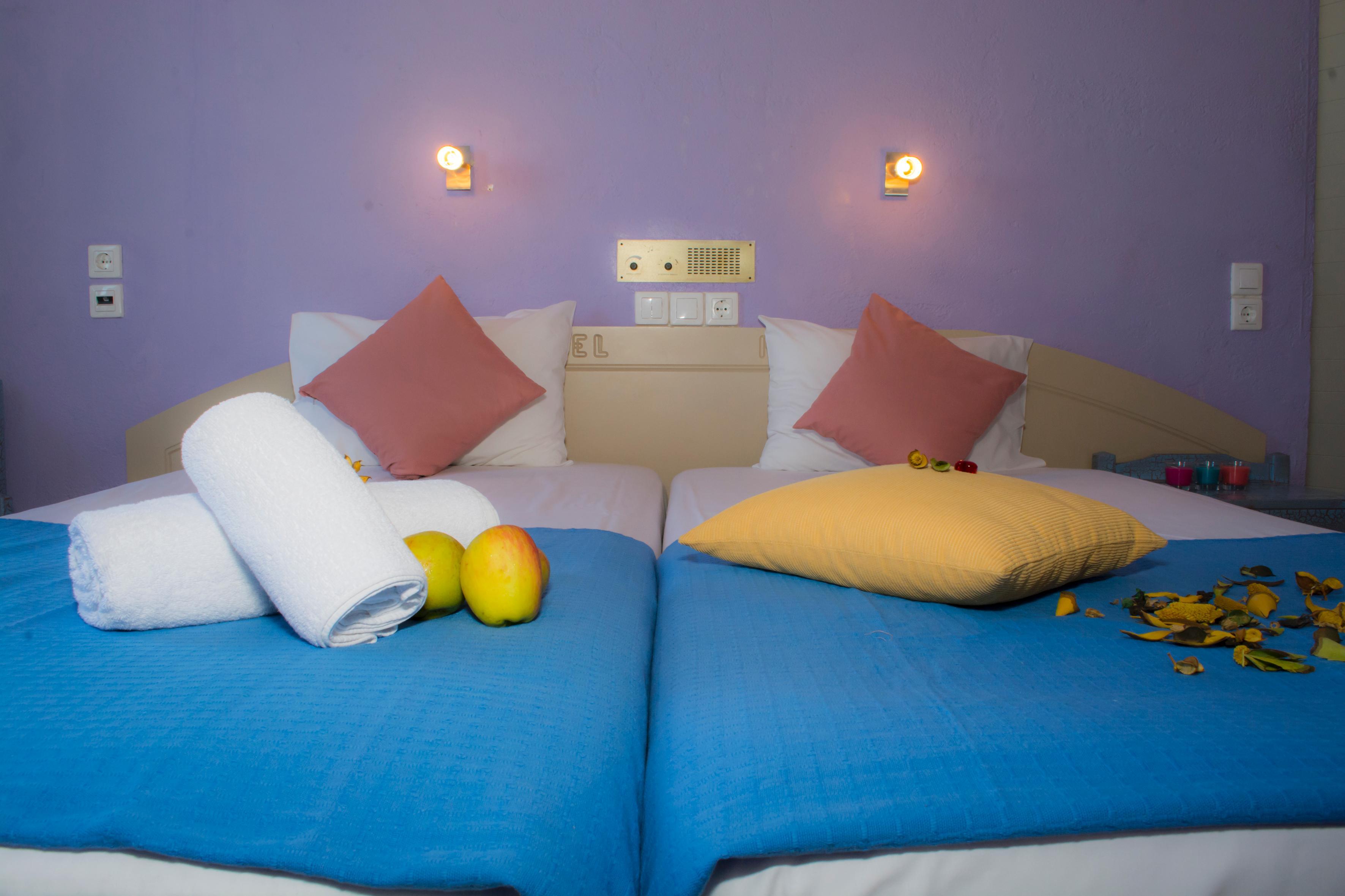 Nikos Aparthotel