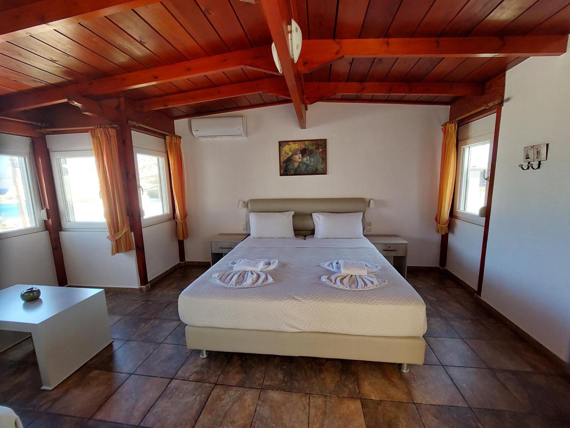 Nikos Aparthotel Matala (Crete)