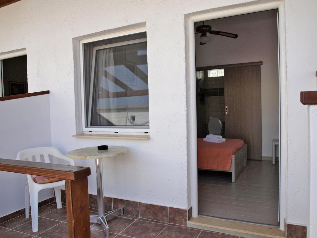 Aparthotel Nikos 3*